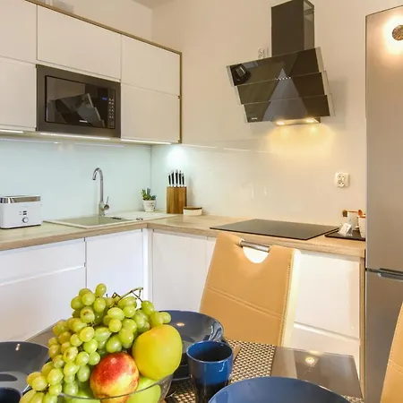 Onholiday Apartamenty Ze Strefa Wellness & Family, Ulica Poleska Kolobrzeg Exterior photo